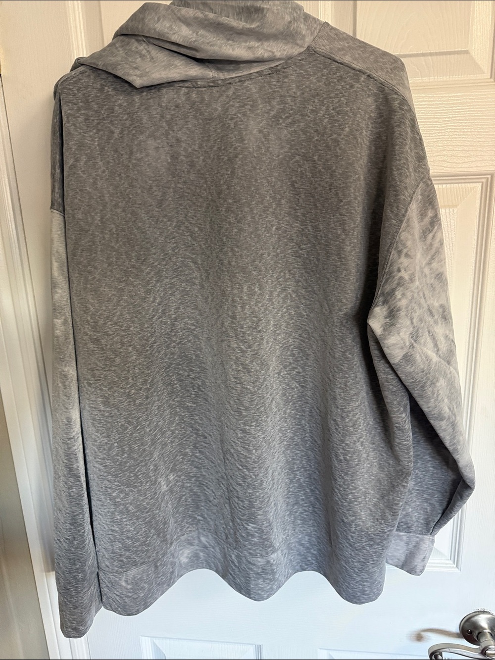 Women’s size XXL Nike Grey Tie-Dye Pullover Hoodie with White Swoosh - Picture 4 of 4